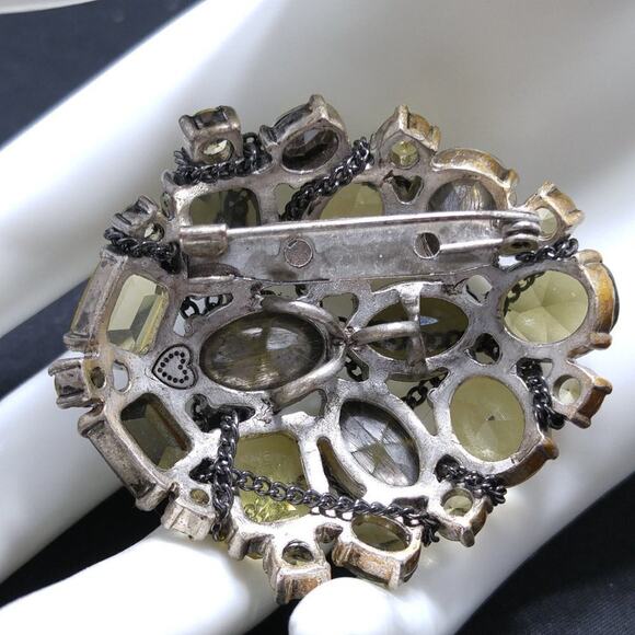 Stella & Dot Rhinestones Chain Brooch & Pendant, Hallmark Heart Dots, 2 Inches - Picture 3 of 9